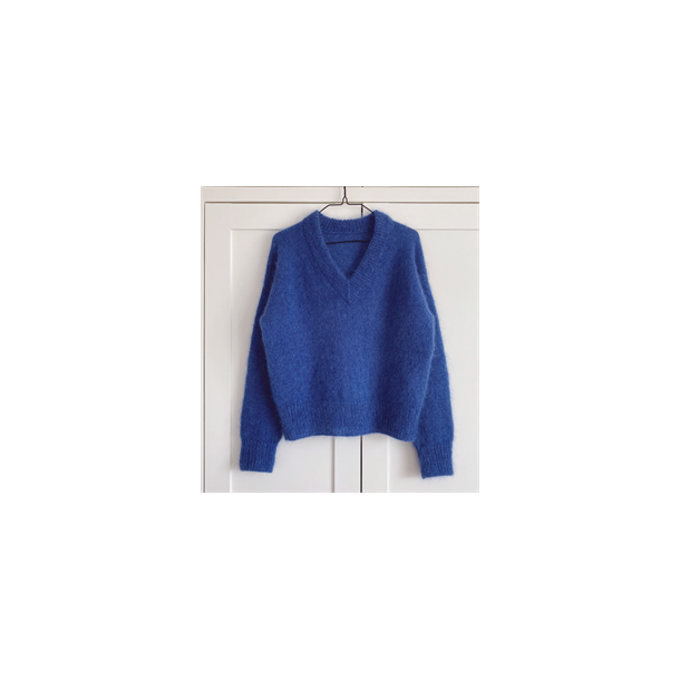 STOCKHOLM SWEATER V-NECK